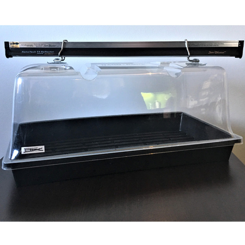 Sunblaster Light Grip/Suction Mount - Grow Organic Sunblaster Light Grip/Suction Mount Growing