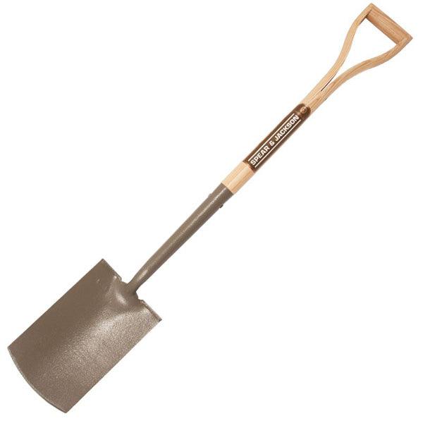 Long-handled garden spade