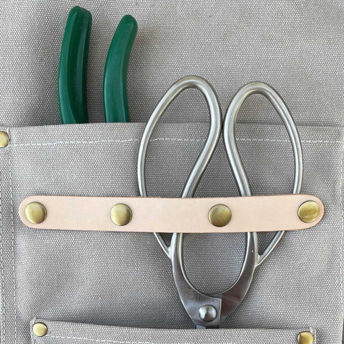 Gardening Apron - Waxed Canvas Apron with Pockets The Celtic Farm