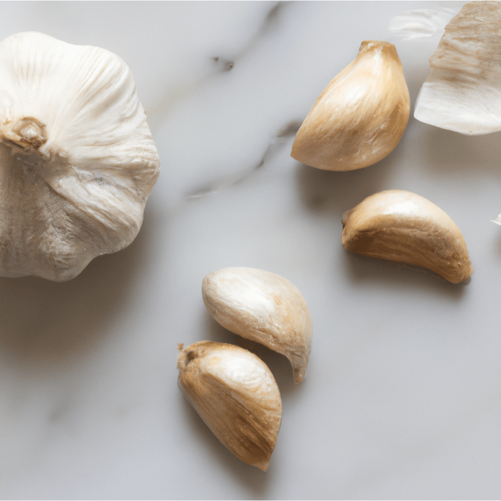 Conventionally Grown Garlic, California Early White (lb)